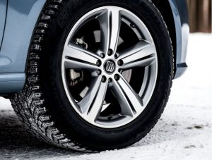 Зимние шины: особенности сцепления с дорогой в холодное время года